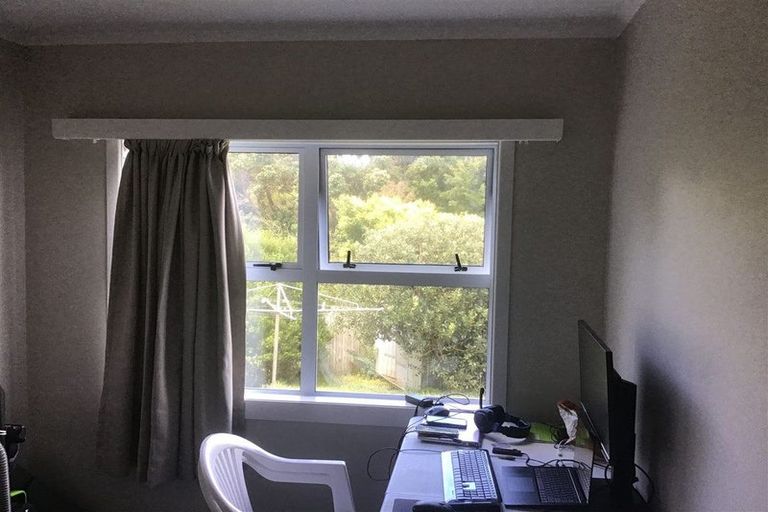 Photo of property in 40a Peach Road, Glenfield, Auckland, 0629