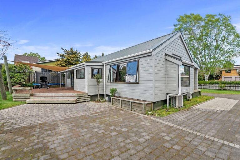 Photo of property in 12 Waitawa Place, Lynmore, Rotorua, 3010