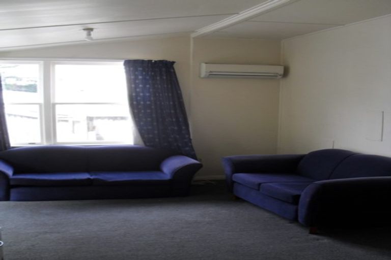 Photo of property in 116 Gore Place, North Dunedin, Dunedin, 9016