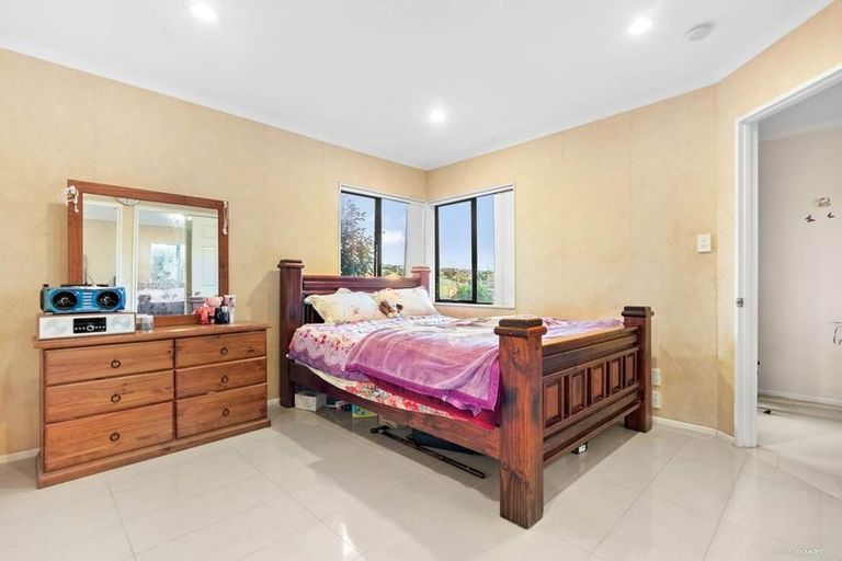 Photo of property in 25 Medvale Avenue, Flat Bush, Auckland, 2019