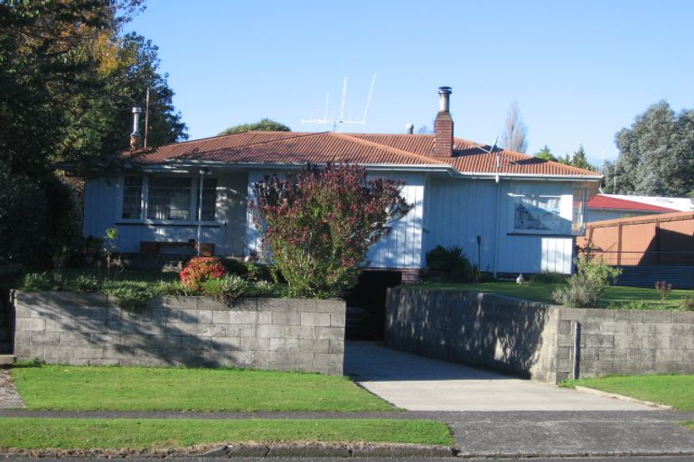Photo of property in 65 Elizabeth Drive, Tokoroa, 3420