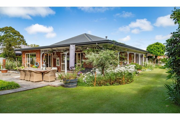 Photo of property in 11 Canon Stack Place, Kaiapoi, 7630