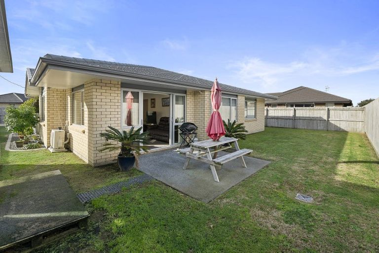Photo of property in 22 Blanche Road, Papamoa Beach, Papamoa, 3118