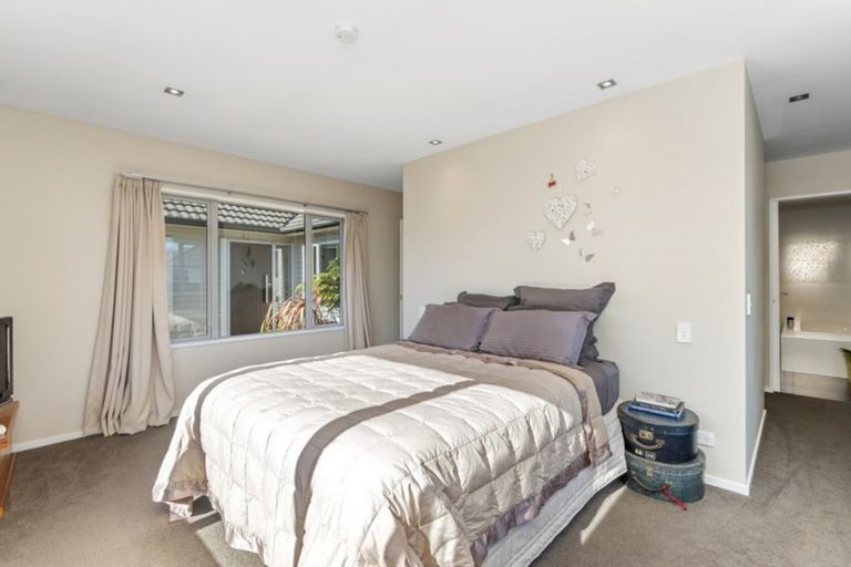 Photo of property in 28 Sledmere Street, Burnside, Christchurch, 8053