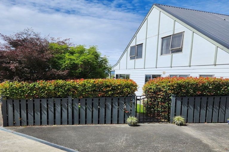 Photo of property in 28 Wellesley Street, Feilding, 4702