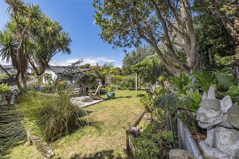 Photo of property in 15 Eclipse Lane, Whitby, Porirua, 5024