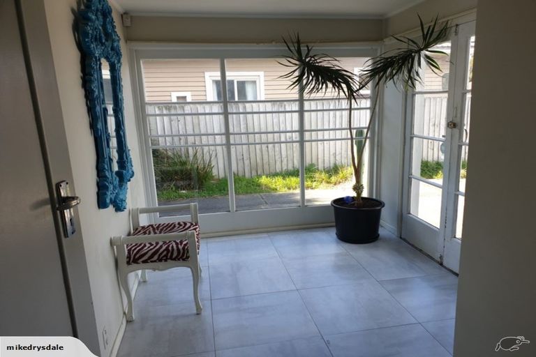 Photo of property in 247 Wainoni Road, Avondale, Christchurch, 8061