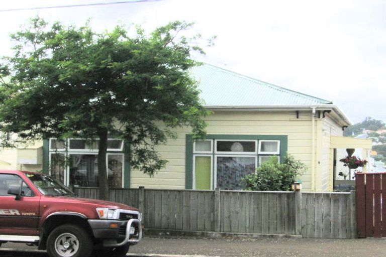 Photo of property in 8 Kenwyn Terrace, Newtown, Wellington, 6021