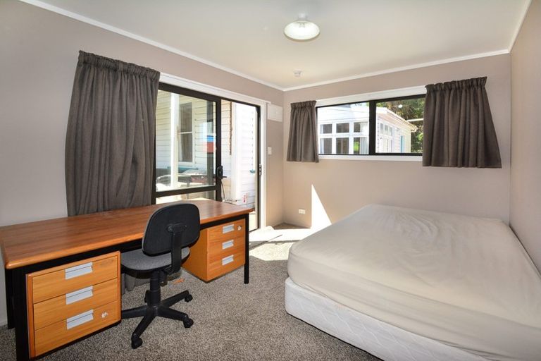 Photo of property in 122 Harbour Terrace, North Dunedin, Dunedin, 9016