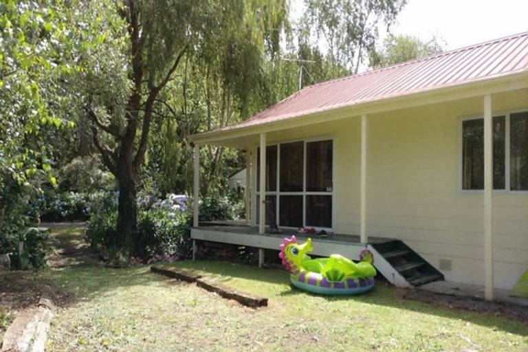 Photo of property in 65 Golding Road, Pukekohe, 2677