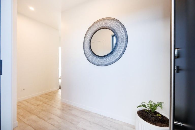 Photo of property in 58 Kanuka Drive, Hokowhitu, Palmerston North, 4410