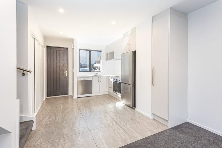 Photo of property in 2/37 Webb Street, St Albans, Christchurch, 8014