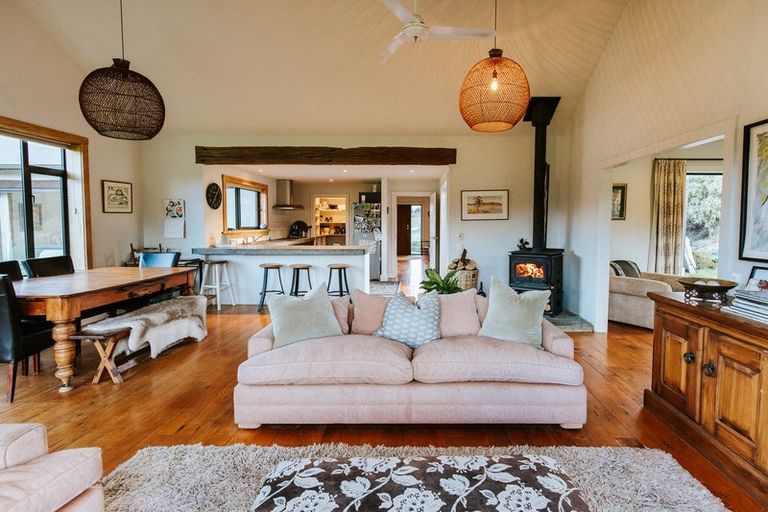 Photo of property in 1050 Lake Hawea-albert, Albert Town, Wanaka, 9382