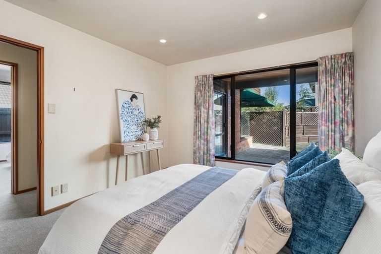 Photo of property in 19 Althorp Place, Avonhead, Christchurch, 8042