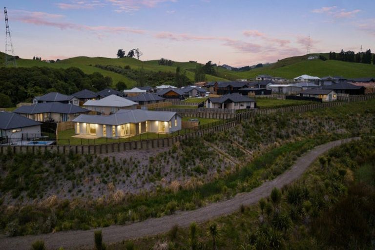 Photo of property in 156 Adler Drive, Ohauiti, Tauranga, 3112