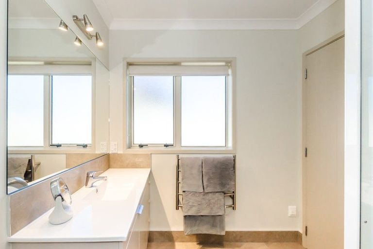 Photo of property in 3 Patterson Lane, Raumati Beach, Paraparaumu, 5032