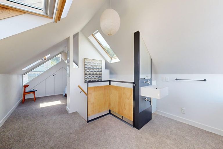 Photo of property in 118 Elizabeth Street, Mount Victoria, Wellington, 6011