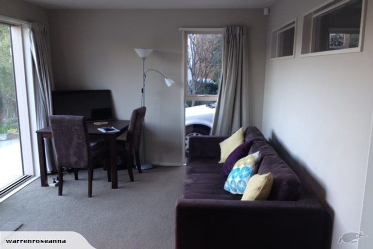 Photo of property in 10 Kaikomako Place, Cass Bay, Lyttelton, 8082