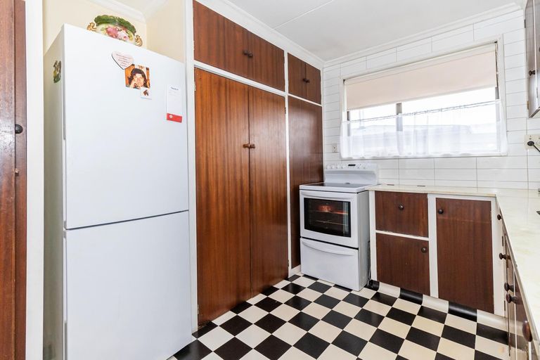 Photo of property in 5-5a Rugby Street, Waimate, 7924