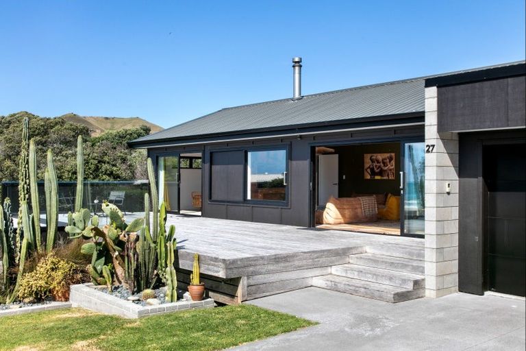 Photo of property in 27 Pare Street, Wainui, Gisborne, 4010