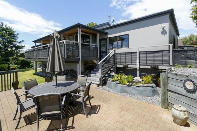 Photo of property in 10 Hawai Street, Two Mile Bay, Taupo, 3330