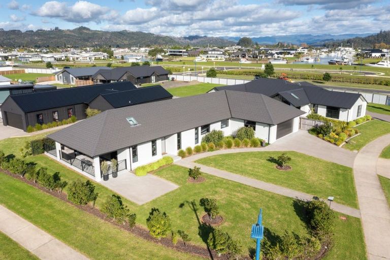 Photo of property in 2 Ngaroma Crescent, Whitianga, 3510