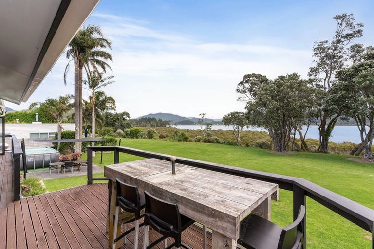Photo of property in 65 Tangiteroria Lane, Pauanui, Hikuai, 3579