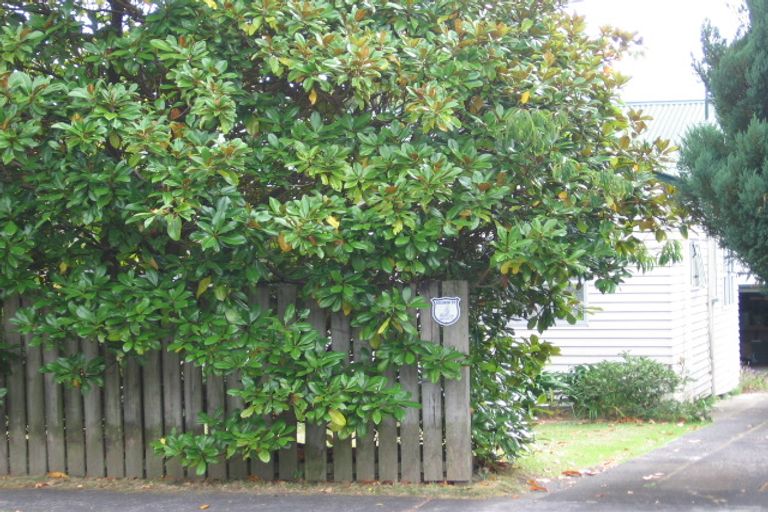 Photo of property in 1/21 Miro Street, New Lynn, Auckland, 0600