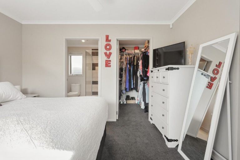 Photo of property in 87 Sandhurst Drive, Papamoa Beach, Papamoa, 3118
