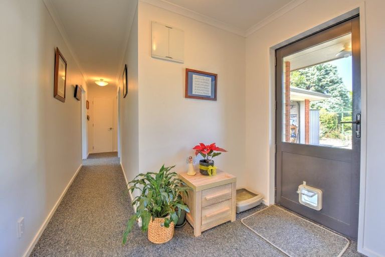 Photo of property in 66 Hunter Street, Edendale, 9825