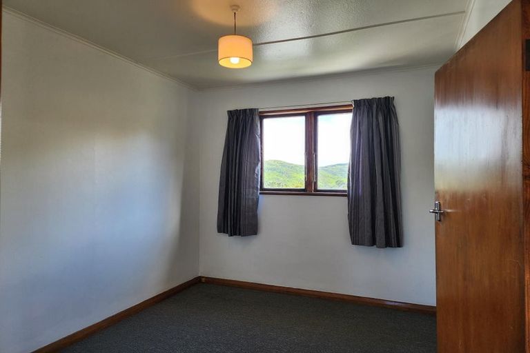 Photo of property in 85 Northland Road, Northland, Wellington, 6012