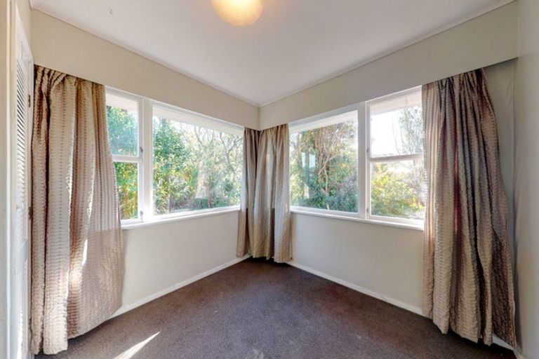 Photo of property in 1009 High Street, Avalon, Lower Hutt, 5011