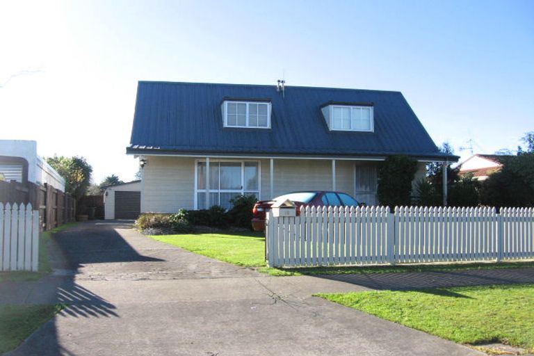 Photo of property in 62 Rennie Avenue, Milson, Palmerston North, 4414