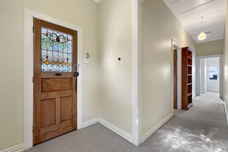 Photo of property in 1 North Avenue, Narrow Neck, Auckland, 0624