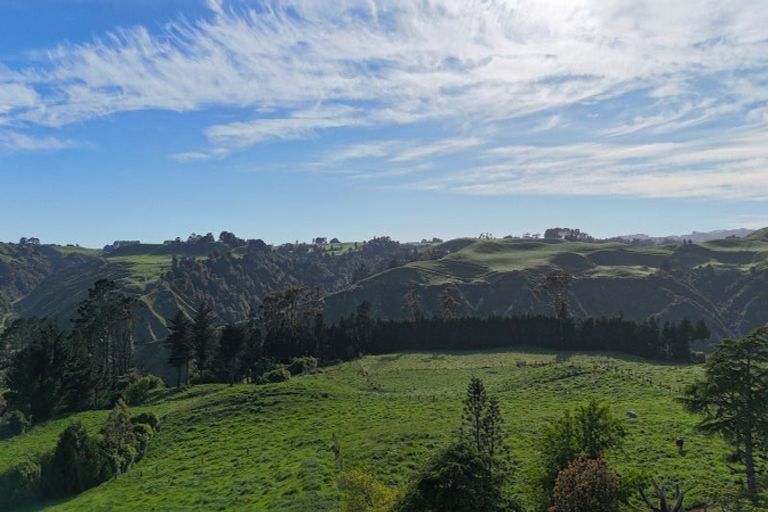 Photo of property in 685 Mataro Road, Onaero, Urenui, 4375