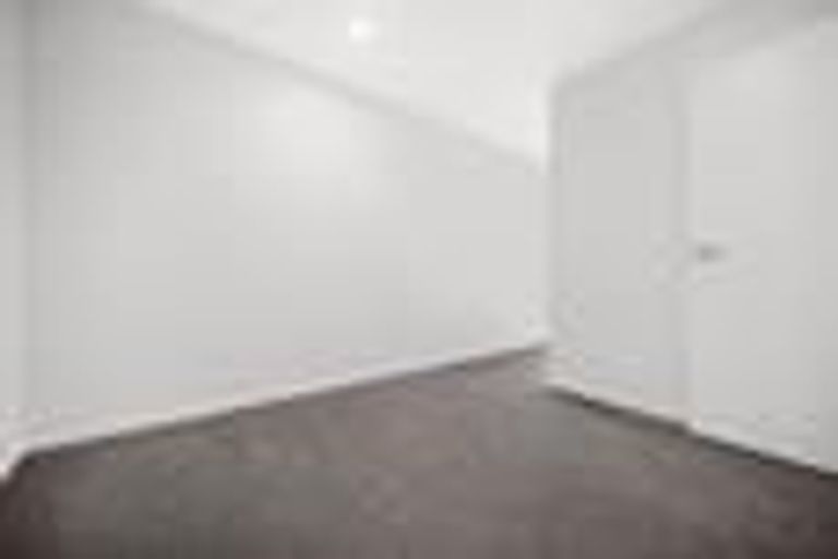 Photo of property in 12 Arapapa Road, Papakura, 2110