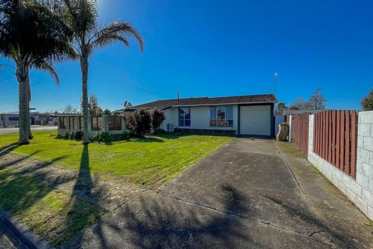 Photo of property in 43 Mahana Road, Ngatea, 3503
