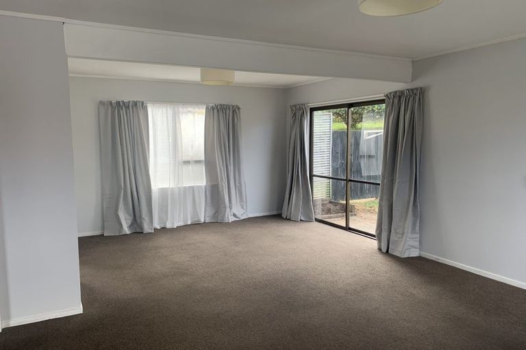 Photo of property in 1 Tudor Court, Paraparaumu Beach, Paraparaumu, 5032