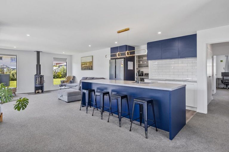 Photo of property in 8 Three Kings Court, Outram, 9019