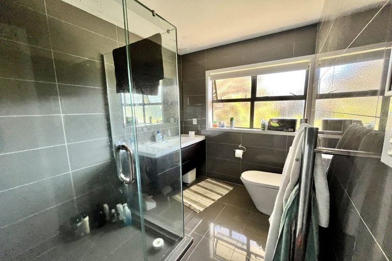 Photo of property in 200 Clovelly Road, Bucklands Beach, Auckland, 2012