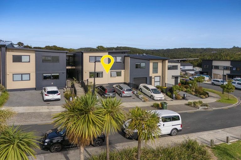 Photo of property in 2/19 Ringi Lane, Orewa, 0931