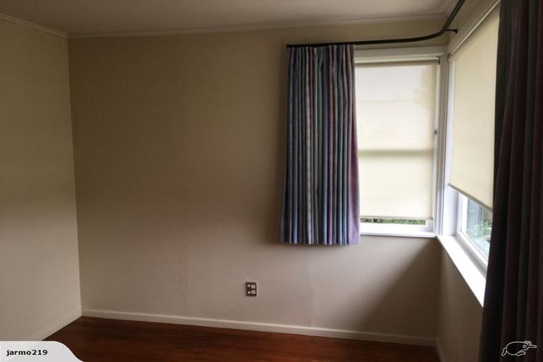 Photo of property in 15 Wylie Avenue, Sunnynook, Auckland, 0620