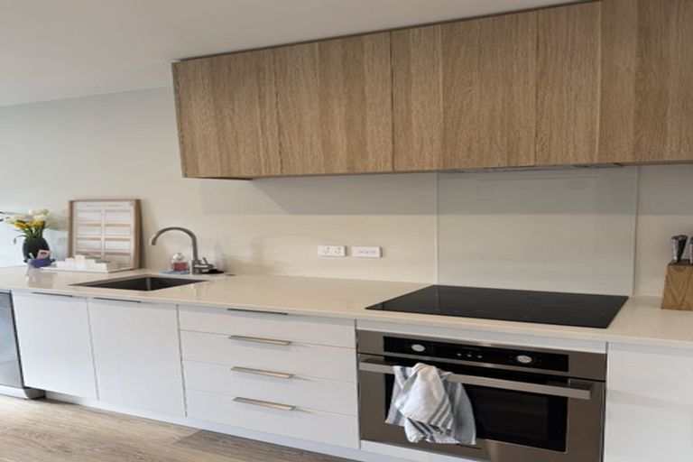 Photo of property in 2/91 Oxford Terrace, Epuni, Lower Hutt, 5011