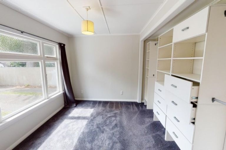 Photo of property in 118 Pahiatua Street, Hokowhitu, Palmerston North, 4410