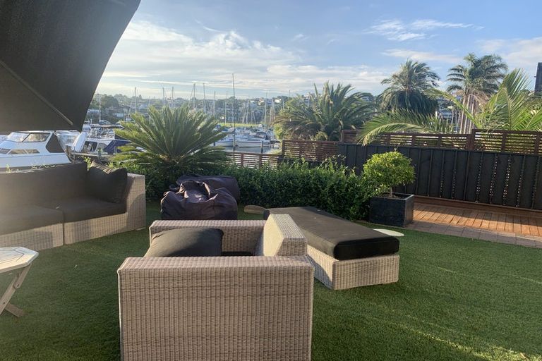 Photo of property in 1/12 Craig Road, Milford, Auckland, 0620