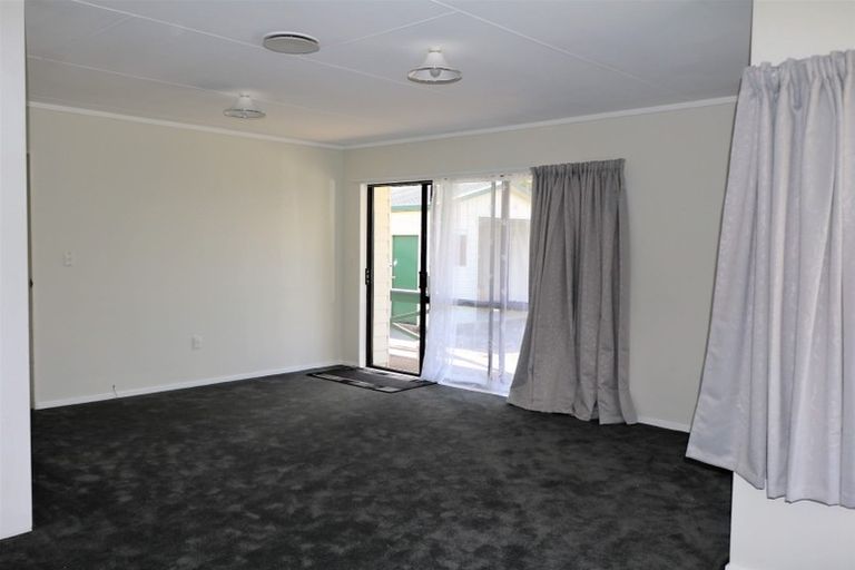 Photo of property in 21 Ebdentown Street, Ebdentown, Upper Hutt, 5018