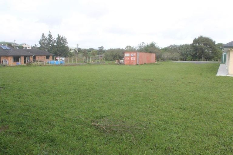 Photo of property in 1 Fermanagh Grove, Tuakau, 2121