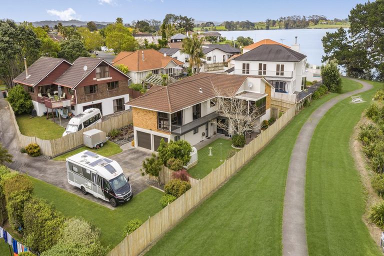 Photo of property in 21 St Annes Crescent, Wattle Downs, Auckland, 2103