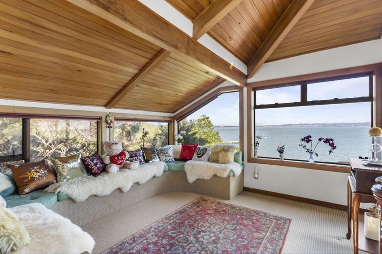 Photo of property in 16 Brigantine Drive, Beach Haven, Auckland, 0626