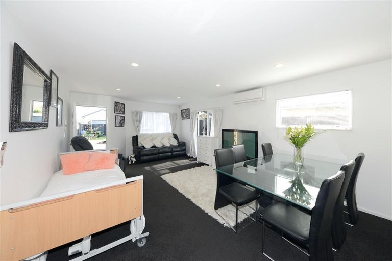 Photo of property in 35a Mountbatten Street, New Brighton, Christchurch, 8061